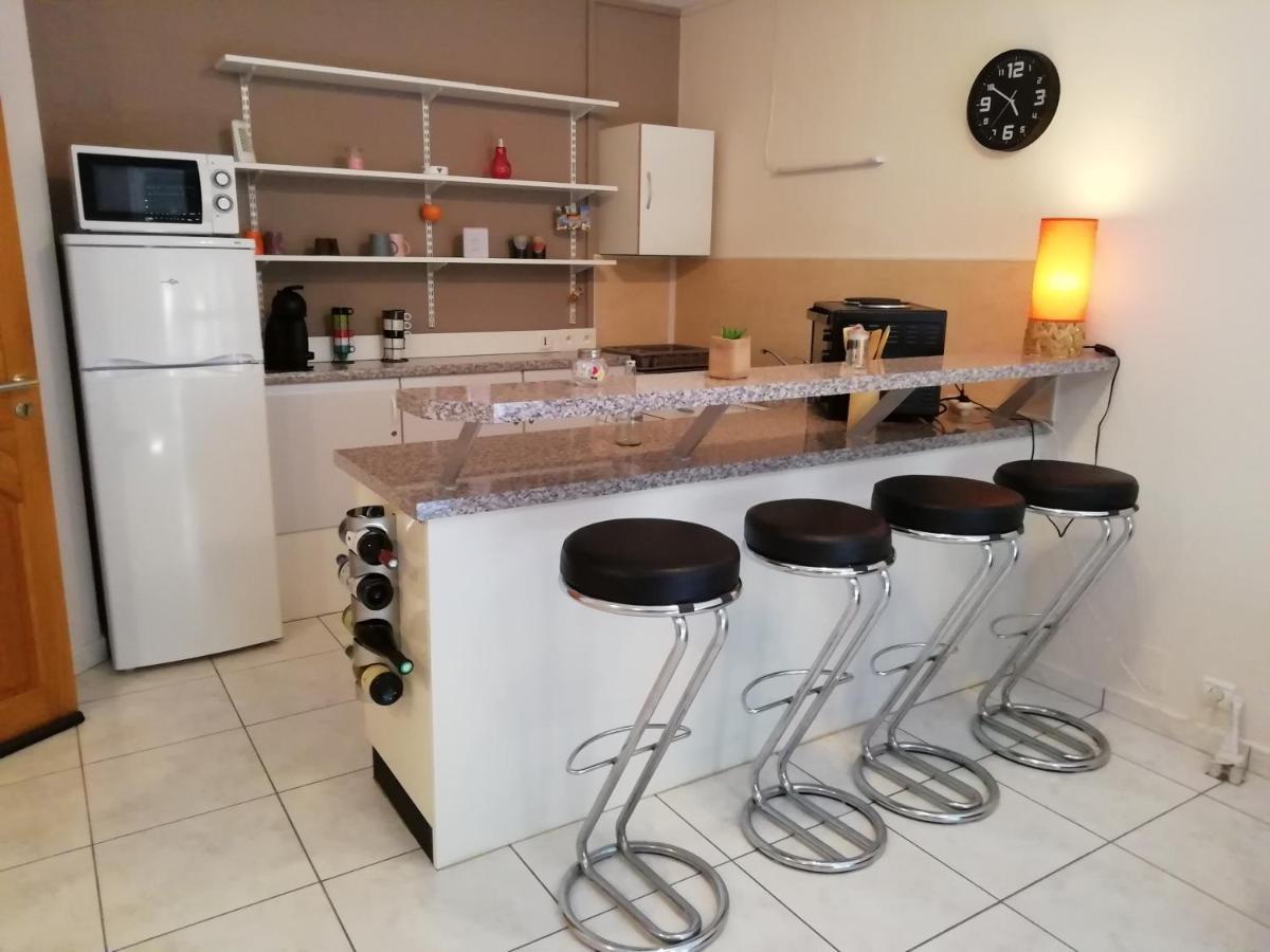 Appartement Agreable อาเกอโน ภายนอก รูปภาพ